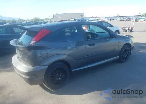 2004 Ford Focus Zx3 z USA, uszkodzony, nr VIN 3FAFP31Z14R113679